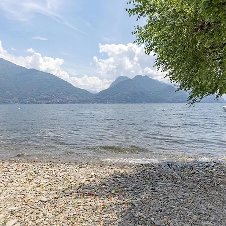 Lakefront With Access Lejlighed Acquaseria